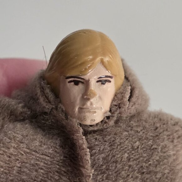 Vintage 1983 Kenner Luke Skywalker (Jedi Knight) 3.75-inch action figure - Picture 3 of 11